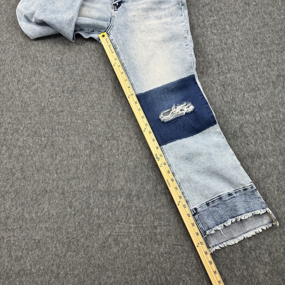 Flying Monkey Straight Leg Women 31 Light Acid Wash Patchwork Distressed Jean - Picture 6 of 9